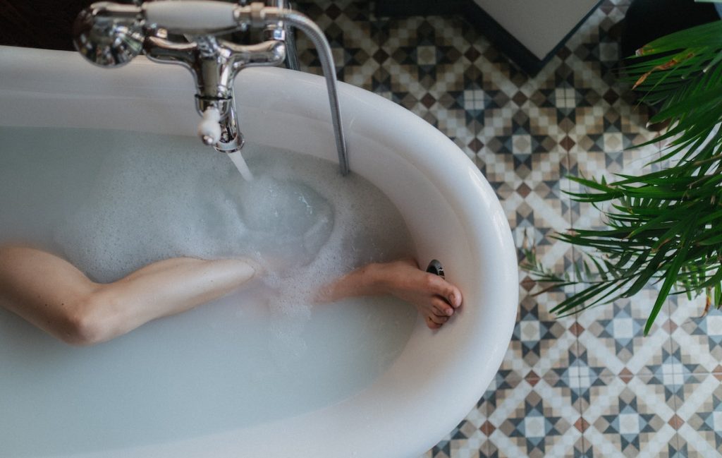Diving Into H2o Bondage – MysteryVibe