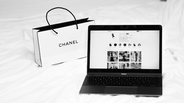 8 Tips on How to Choose the Right Fashion Ecommerce Agency
