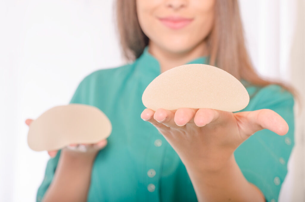 Breast Implants Market Trends and Forecast | Research Report covers Global Industry Size & Share