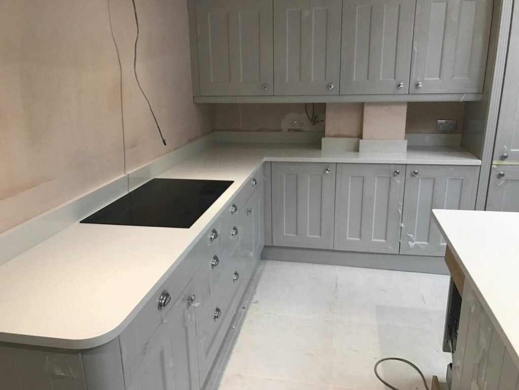 How Quartz Worktops in Hertfordshire Elevates Kitchen Interior?