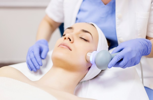 The Radiance Revolution: Laser Tightening in Dubai?