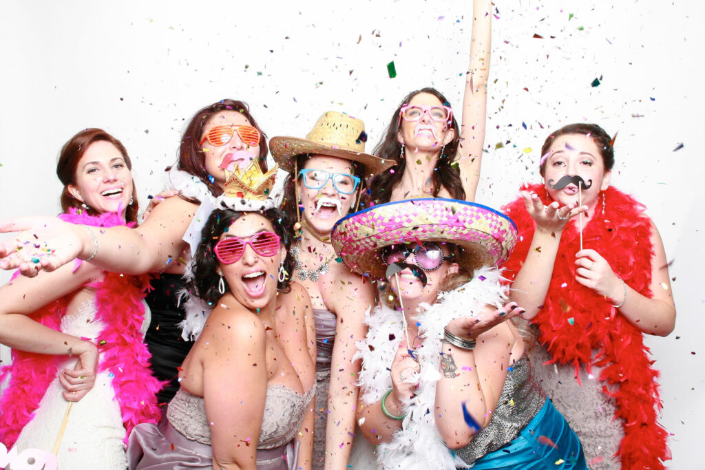 9 CREATIVE BIRTHDAY PARTY PHOTO BOOTH IDEAS TO WOW YOUR GUESTS